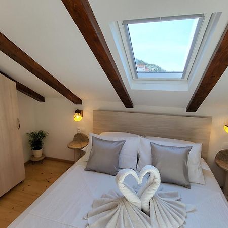 Stone House Apartments Didini Dvori Лумбарда Екстериор снимка