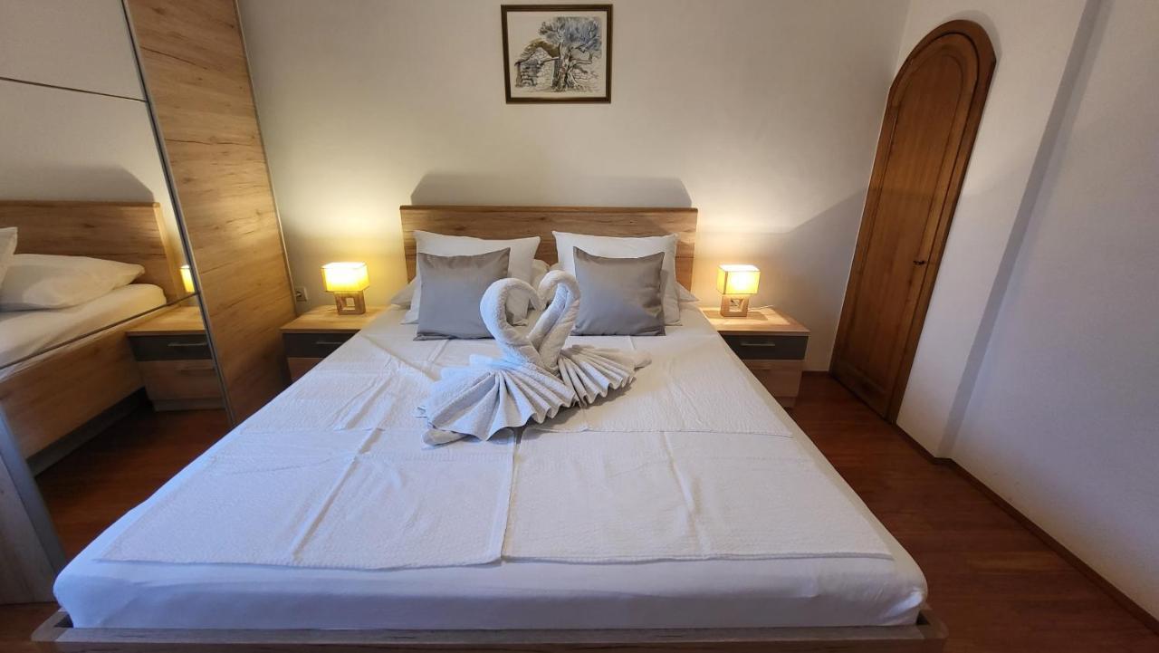 Stone House Apartments Didini Dvori Лумбарда Екстериор снимка