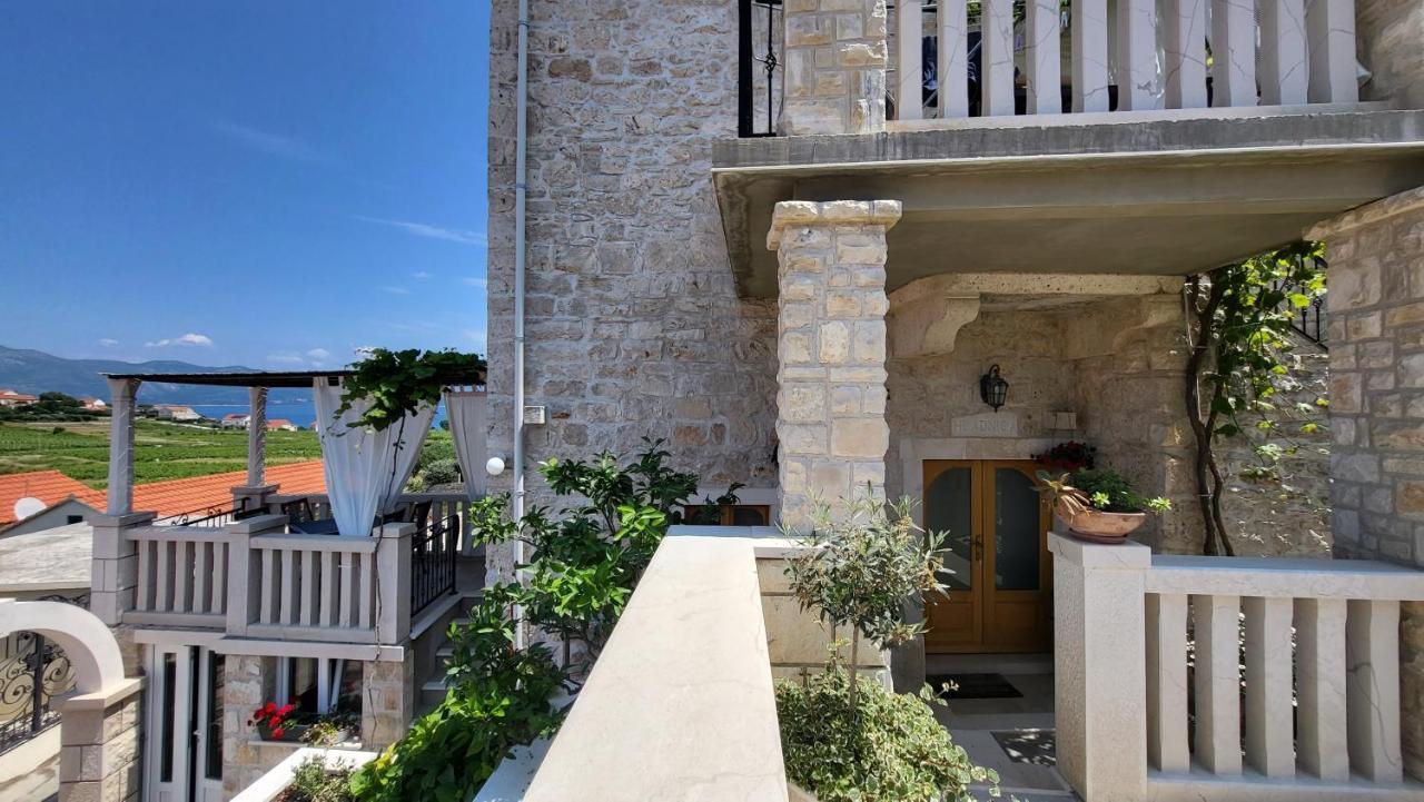 Stone House Apartments Didini Dvori Лумбарда Екстериор снимка