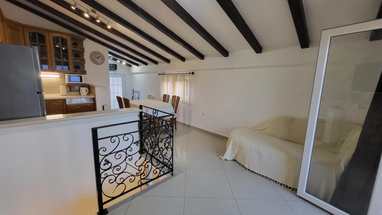 Stone House Apartments Didini Dvori Лумбарда Екстериор снимка